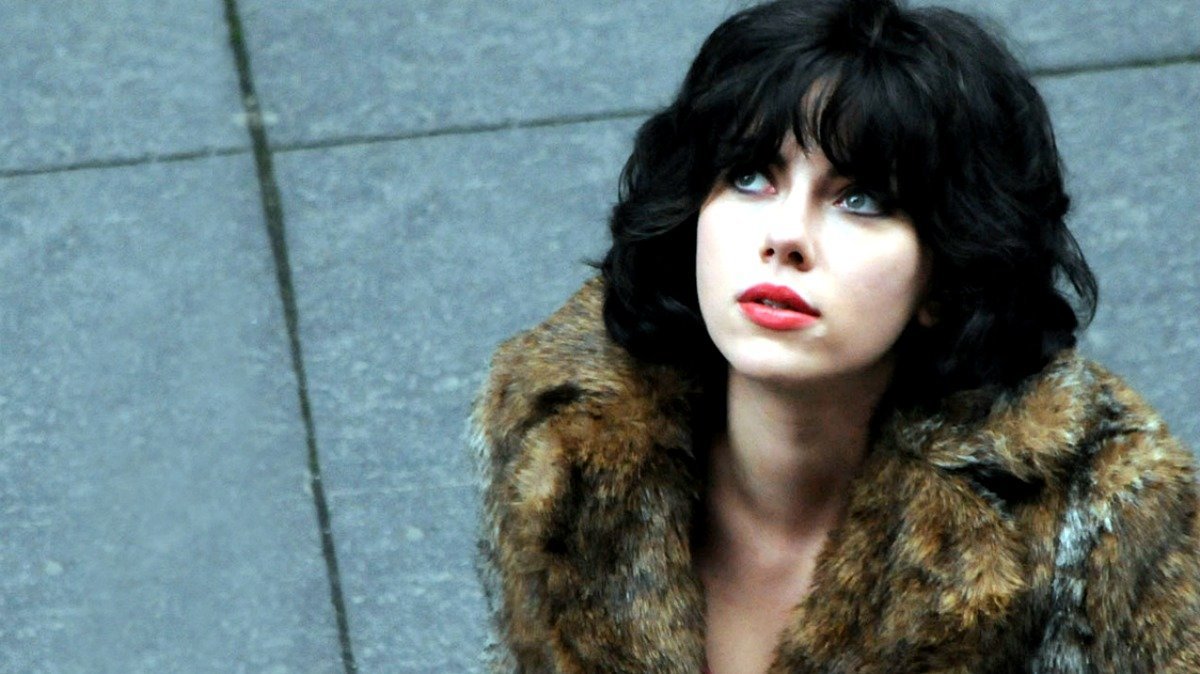 Under the skin: Ήρθε η στιγμή που η Scarlett Johansson θα σε… ξεζουμίσει!