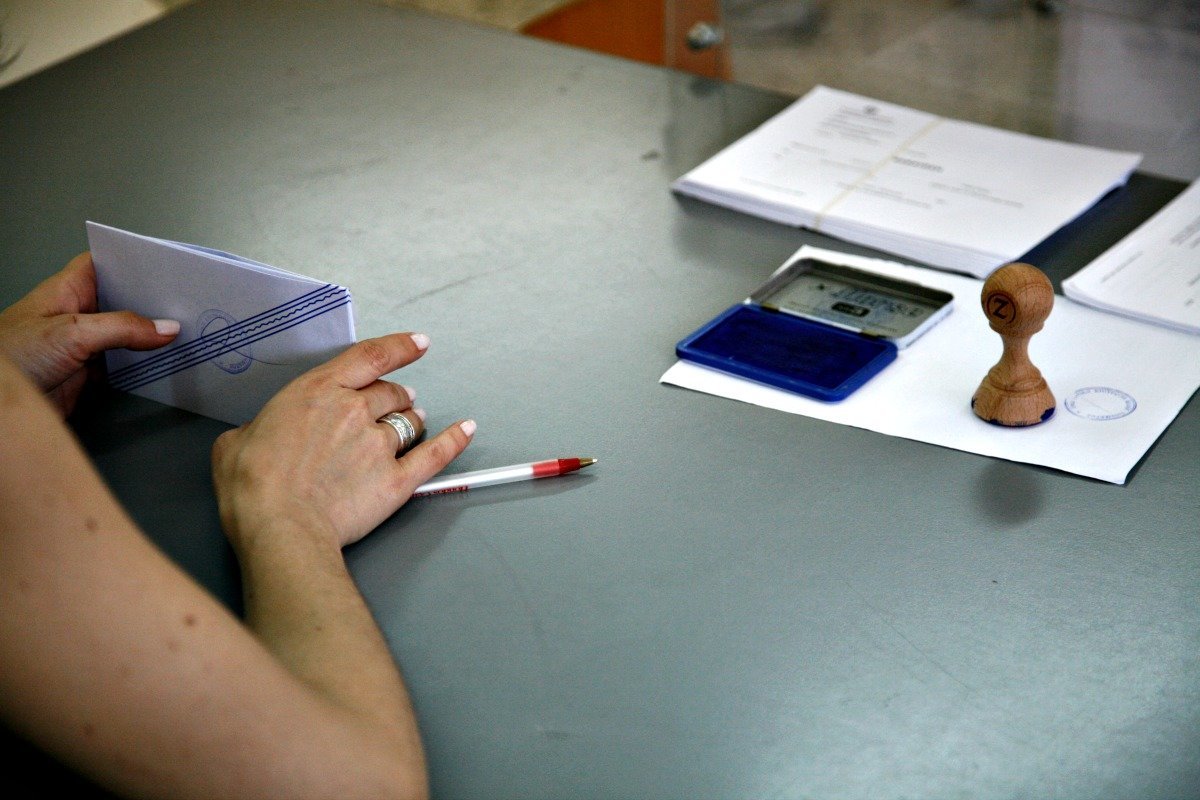 Νέα δημοσκόπηση, νέα ευρήματα, διψήφιο Ποτάμι και Χρυσή Αυγή