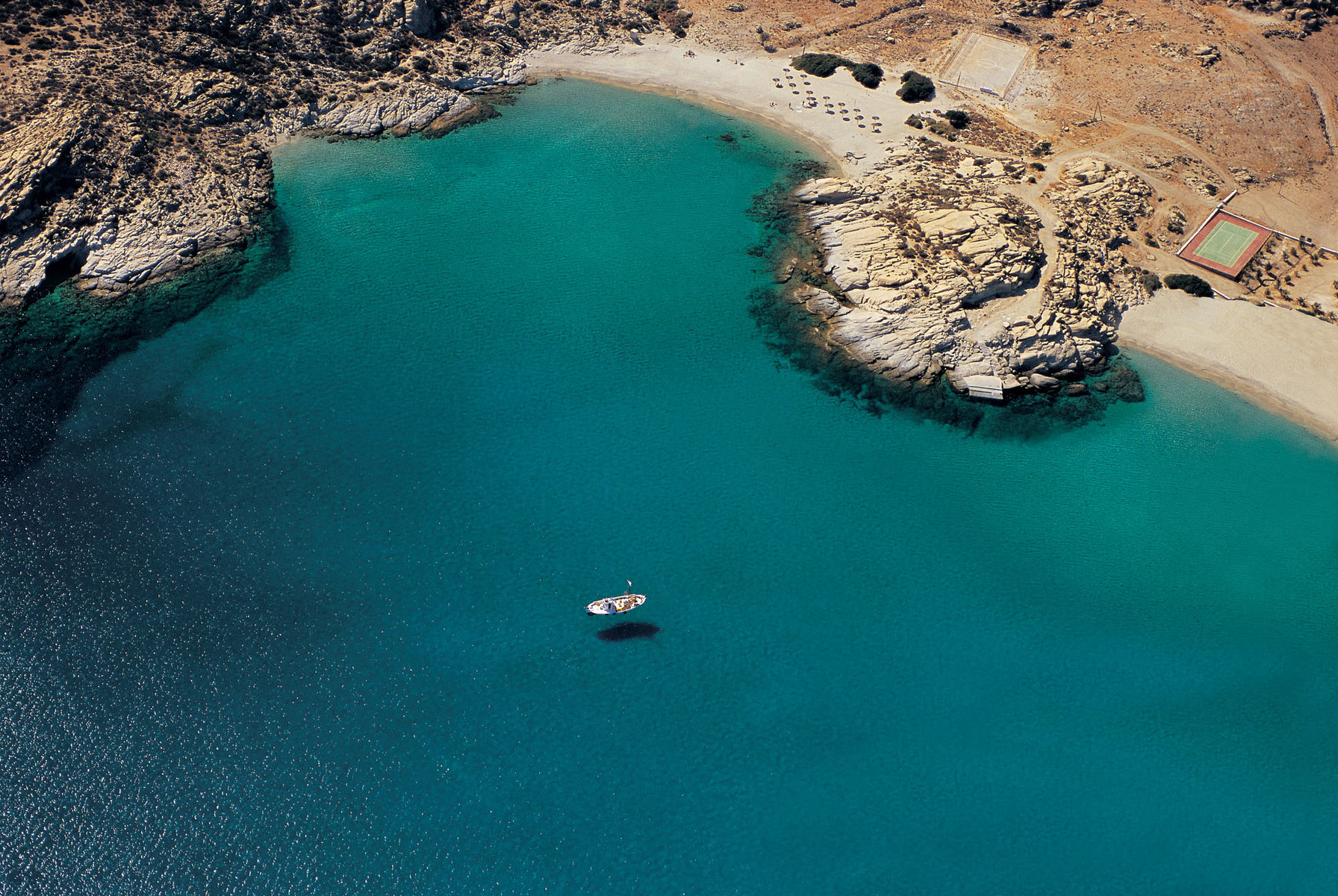 10+1 λόγοι για να πας στην Ίο