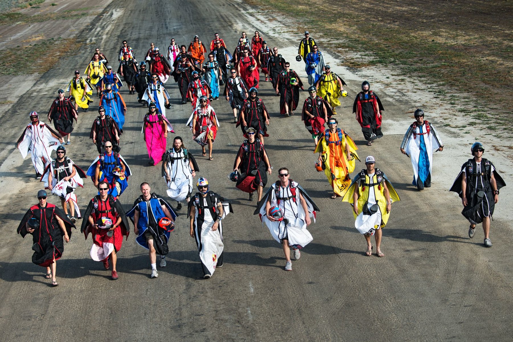 Αμερικανός o νικητής του πρώτου Wingsuit 4 CrossRace