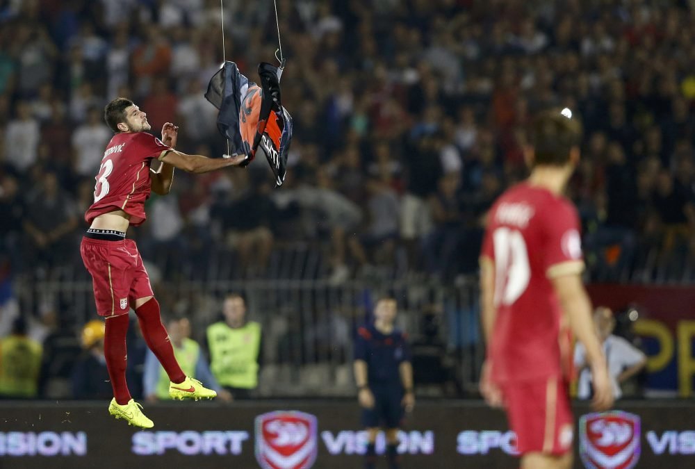 Εδώ και τώρα, διώξτε τον Κάτσε και τον Λίλα! (videos)