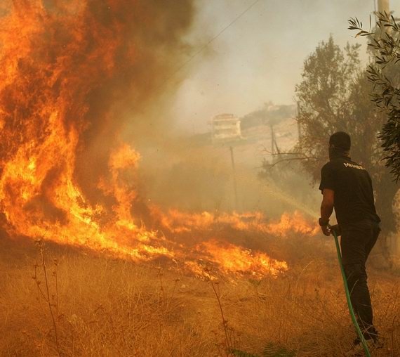 “Τότε που οι φωτιές έφτασαν έξω από την πόρτα μου”