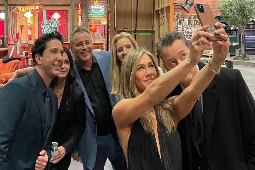 6+1 σκέψεις βλέποντας το Friends: The Reunion