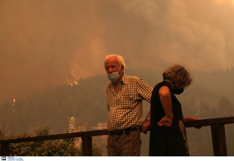 Σε πιάνει μια αηδία: Αστυνομικός ειρωνεύεται πυρόπληκτη που ζητά τα αυτονόητα