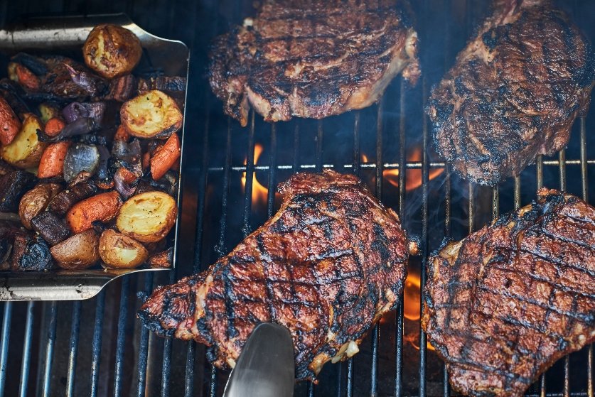 BBQ.Stories | Τέσσερις λόγοι για να εντάξεις το ψήσιμο στην καθημερινότητά σου