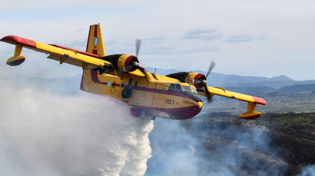 Πτώση Canadair: Πόσους ήρωες να χωρέσει αυτή η χώρα;