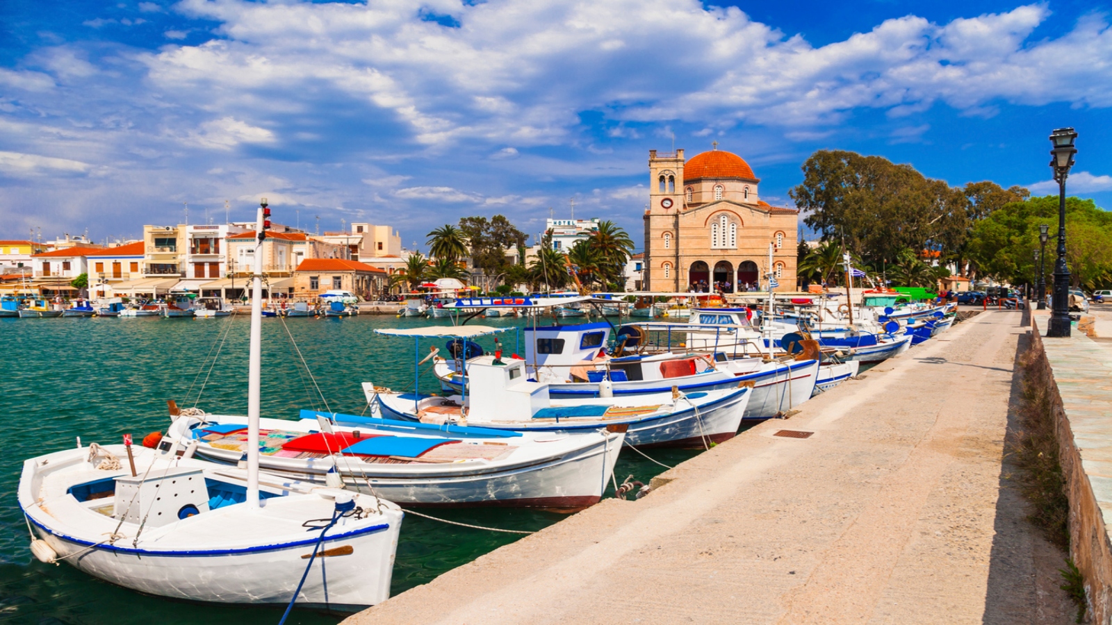 10 ώρες στην Αίγινα: Παραλίες και φαγητό