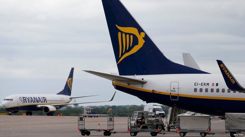 Η Ryanair πετσόκοψε το Βρετανικό Μουσείο για τον αρχαιοκάπηλο υπάλληλο με 3 λέξεις