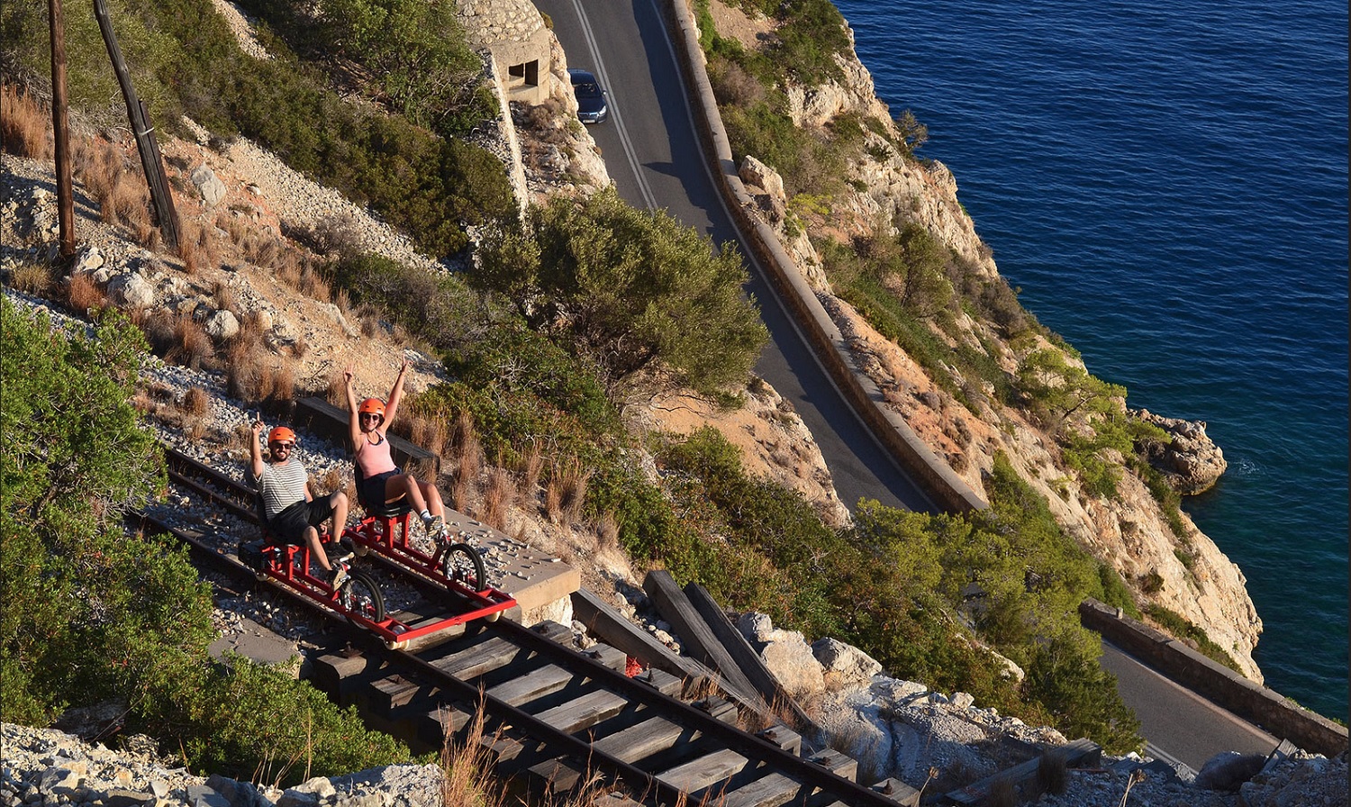 Railbiking: Ανακαλύπτουμε την κρυμμένη ομορφιά της Αττικής πάνω στις παλιές γραμμές του ΟΣΕ