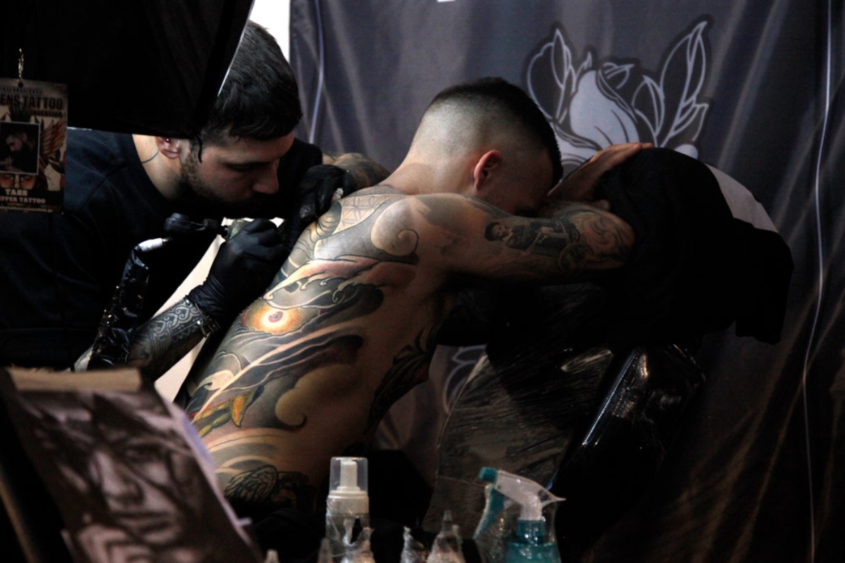 Το Athens Tattoo Convention έρχεται για 16η χρονιά κι εμείς μιλήσαμε με 4 tattoo artists για να σε βάλουμε στο κλίμα