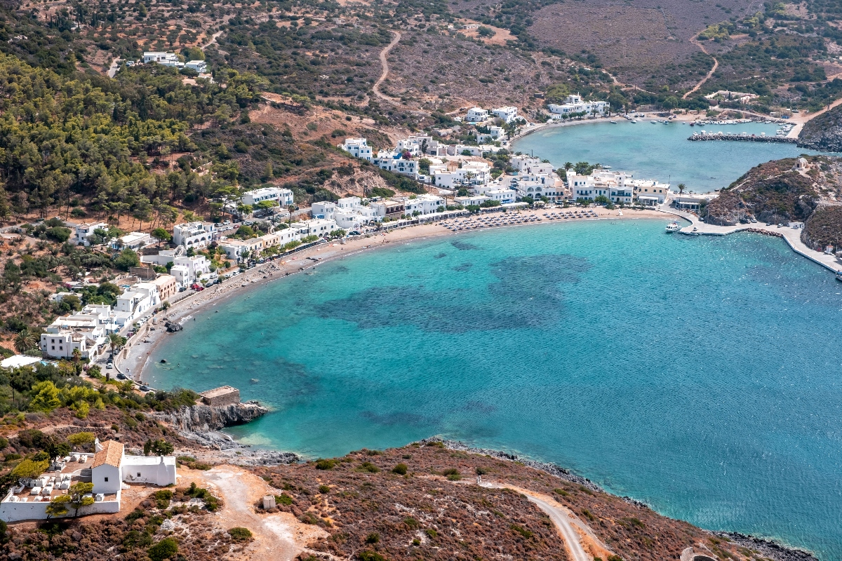 5 νησιά που παραμένουν φθηνά, για να μη ξοδέψεις μια περιουσία στις διακοπές